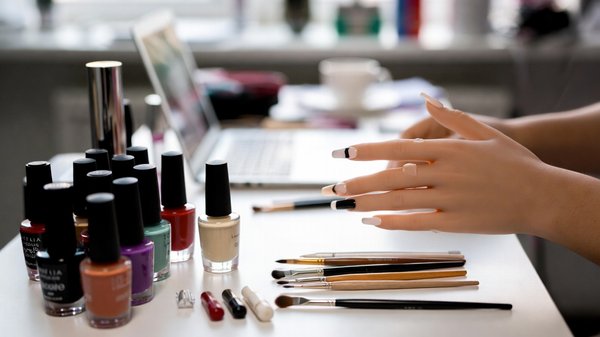 Formation prothésiste ongulaire : comment réussir votre carrière en 2026